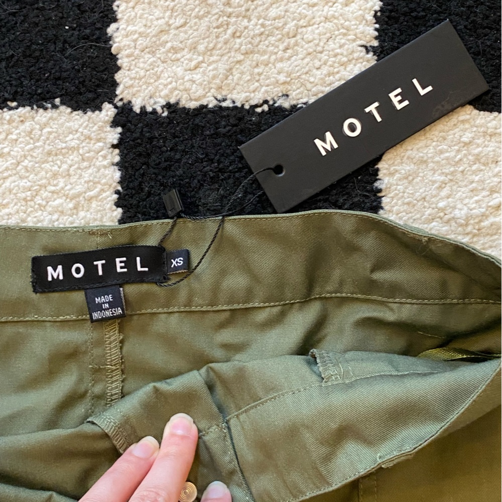 Olive Green Cargo Maxi Skirt - Picture 3 of 4